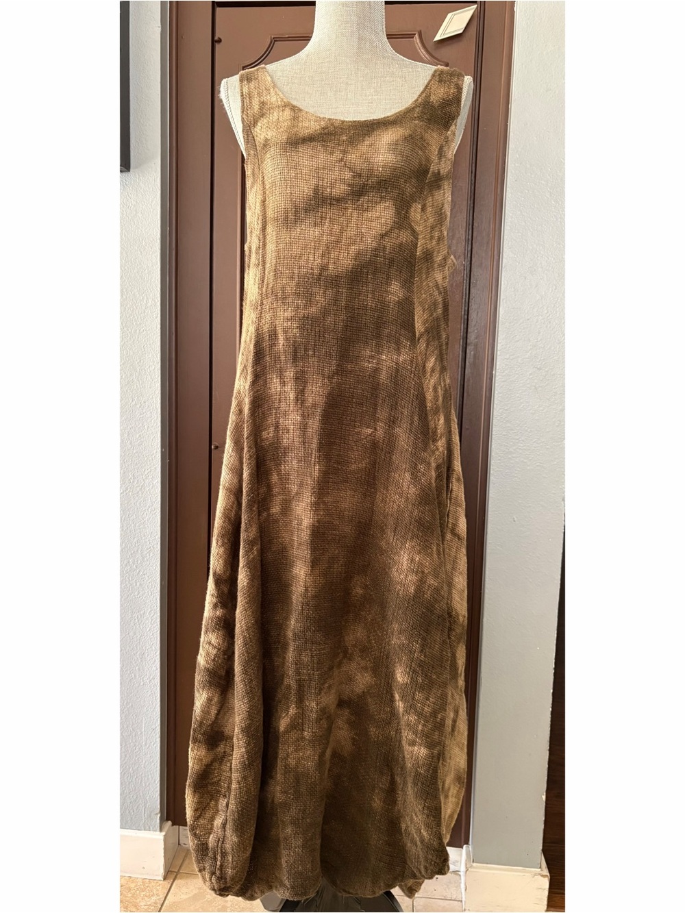 Luukaa Tie-Dye Burlap Bubble Hem Maxi Dress